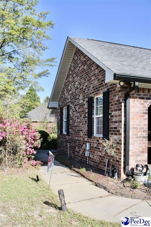 13 Radcliffe Dr Photo 5