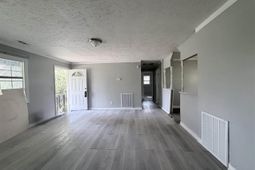 113 Rogers Street photo 4