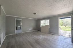 113 Rogers Street photo 4