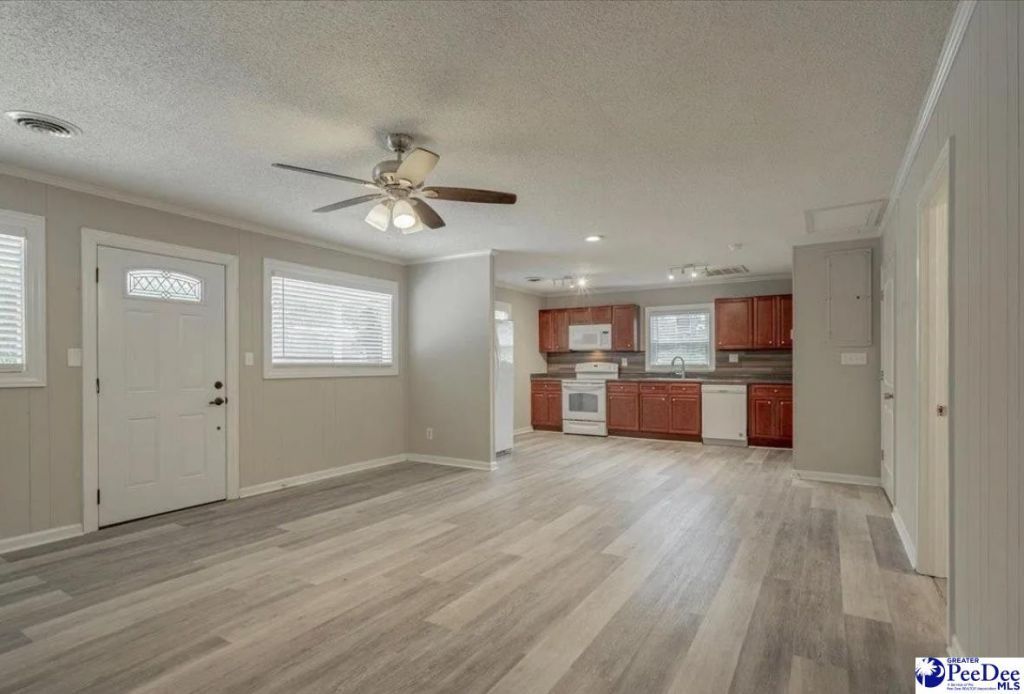 2443 Hwy 52s Photo 5