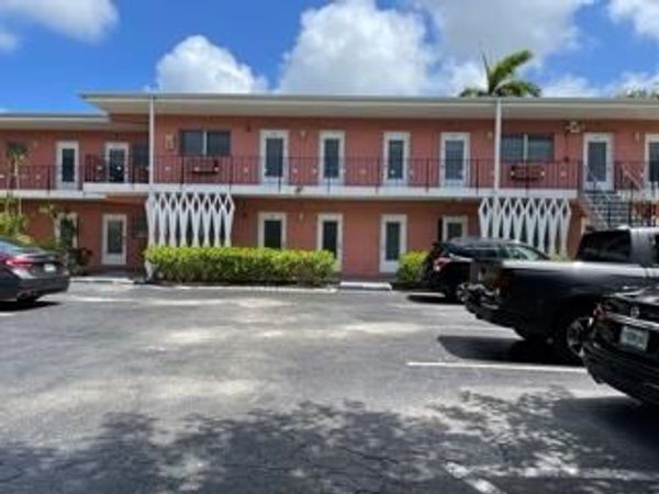 1560 NE 127th Street, Unit 113, North Miami, FL 33161