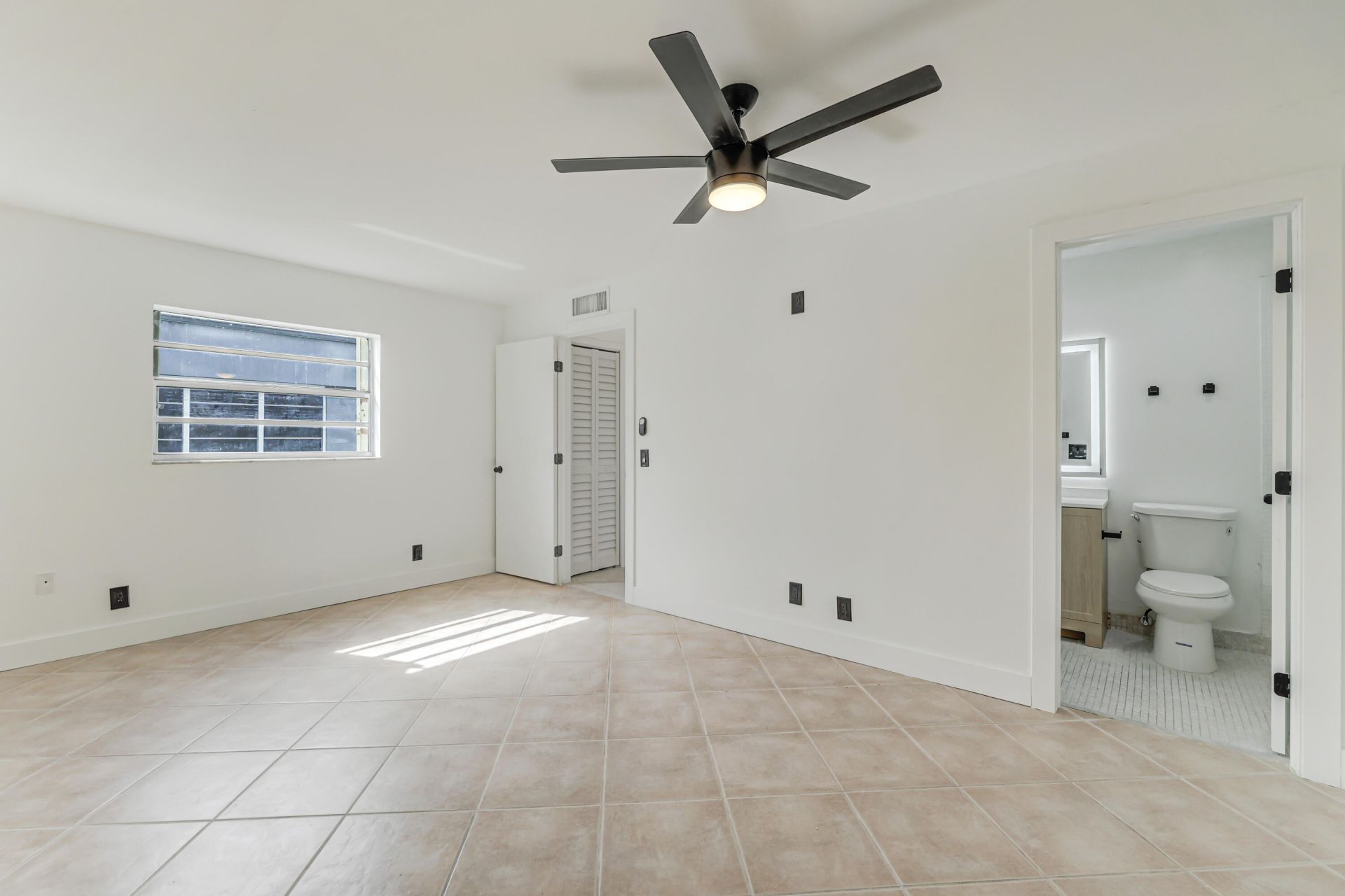 560 Capri, Delray Beach, FL 33484 Photo