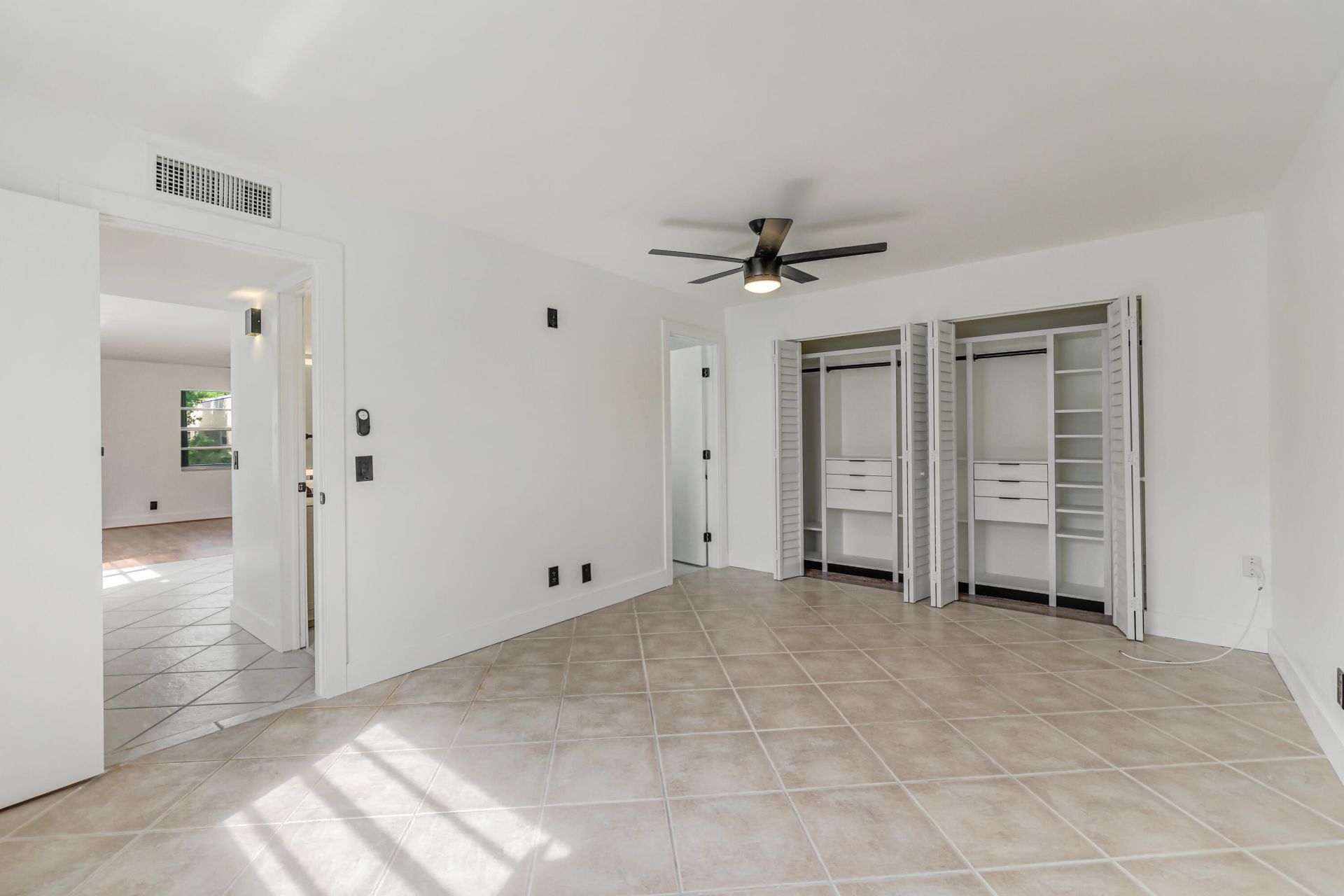 560 Capri, Delray Beach, FL 33484 Photo