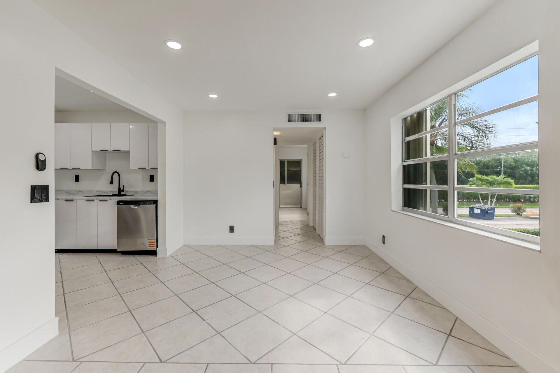 560 Capri, Delray Beach, FL 33484 Photo