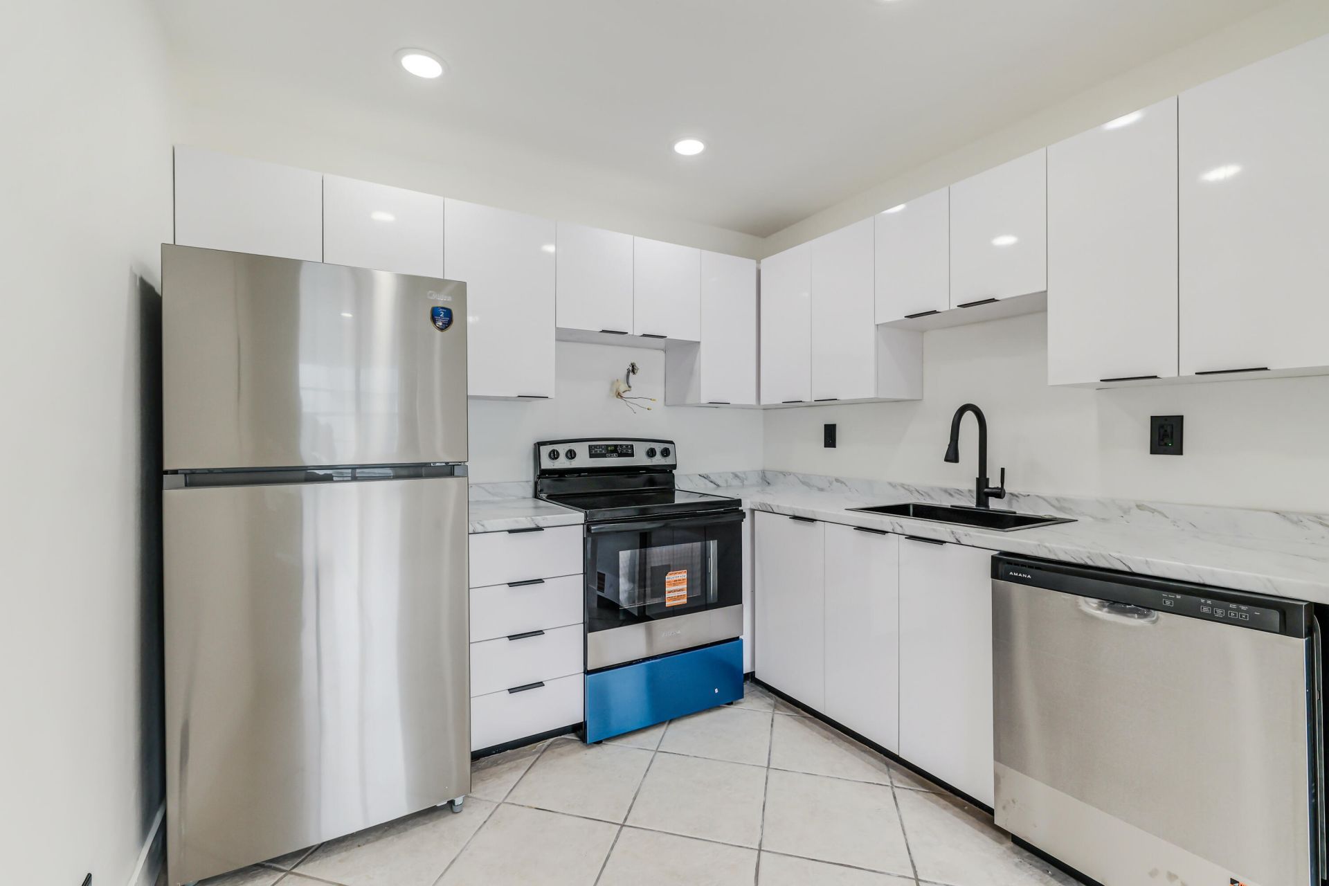 560 Capri, Delray Beach, FL 33484 Photo