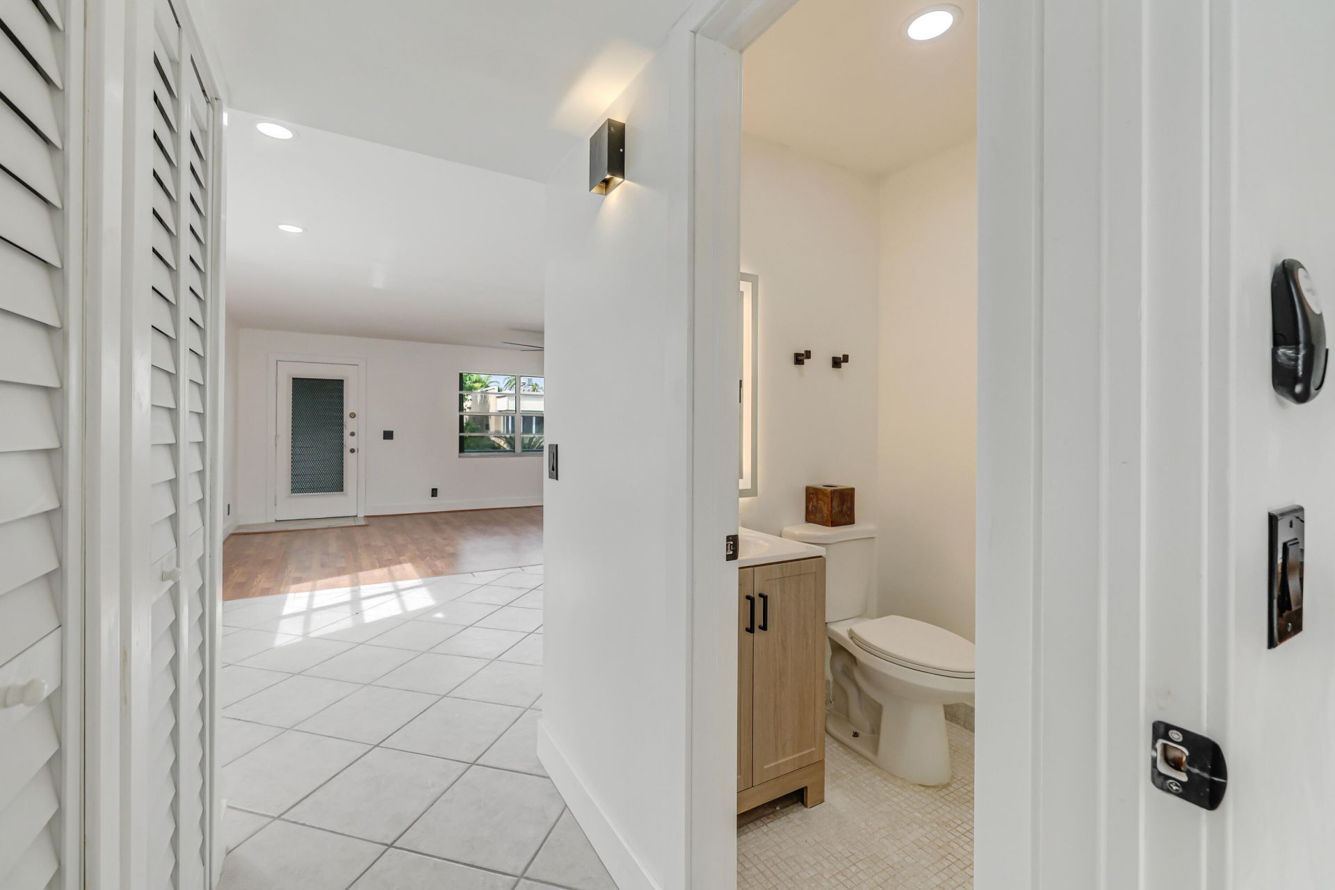 560 Capri, Delray Beach, FL 33484 Photo