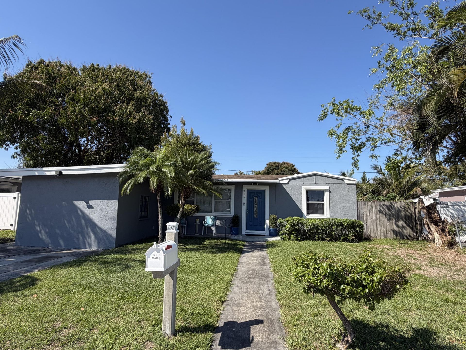 729 Cherry Road, West Palm Beach, FL 33409 Photo