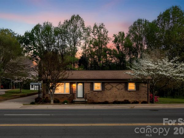 1696 Hoffman Road , Gastonia, NC 28054