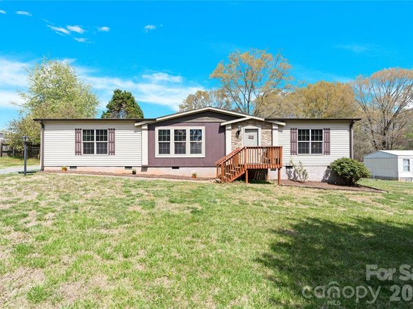 3770 Macklin Street , Claremont, NC 28610