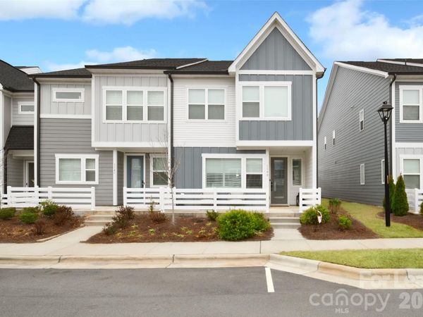 114 Isleworth Avenue , Unit D, Mooresville, NC 28117