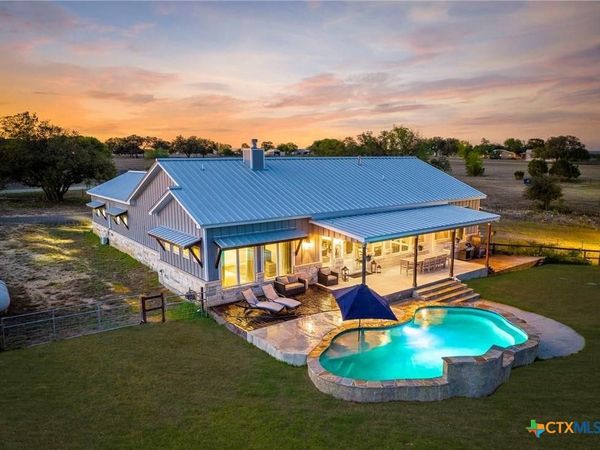 345 Laguna Road , Bandera, TX 78003