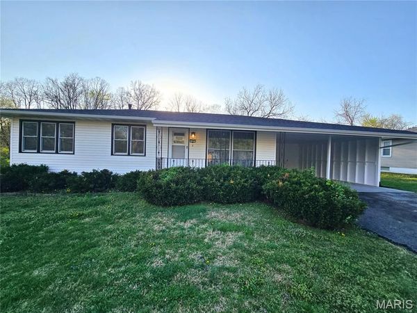 29 Venus Drive , Belleville, IL 62226