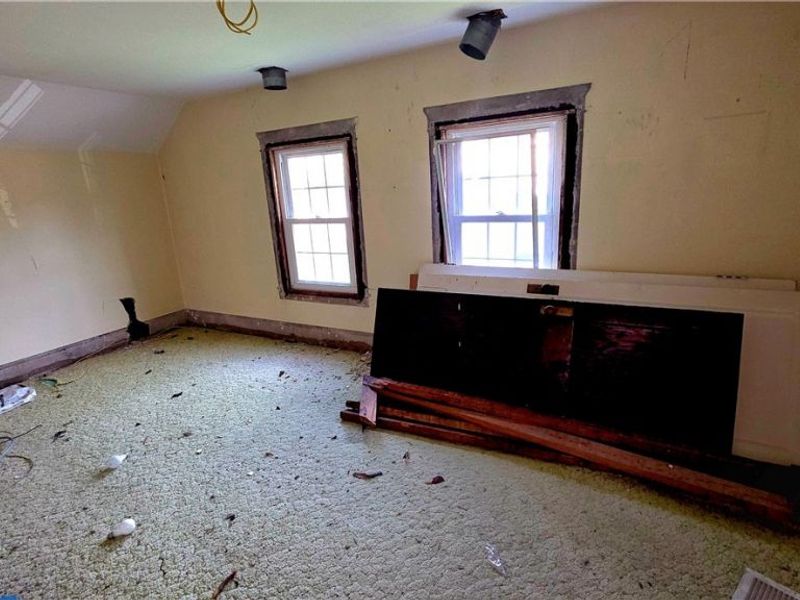 317 1/2 Fourth Street, Marietta, OH 45750 Photo 8