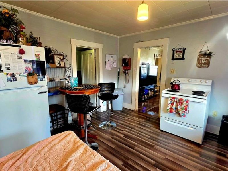 100 W Spring Street, Marietta, OH 45750 Photo 5