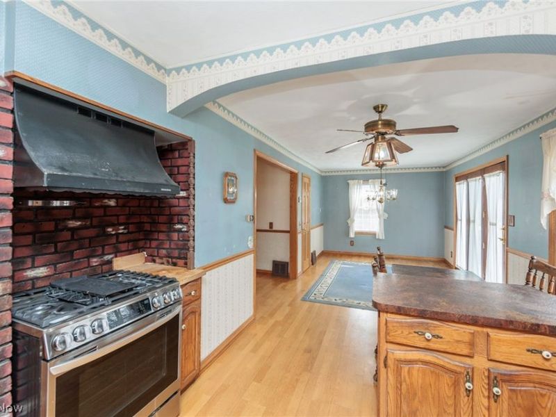 10136 Ridge Road , North Royalton, OH 44133 Photo 10