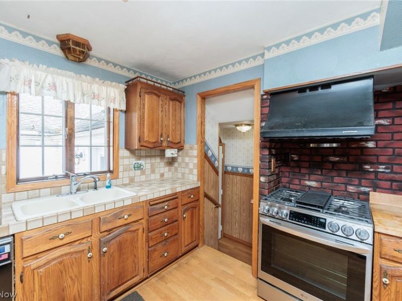 10136 Ridge Road , North Royalton, OH 44133 Photo 11