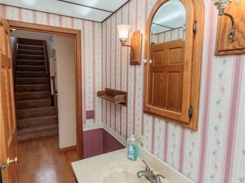 10136 Ridge Road , North Royalton, OH 44133 Photo 21