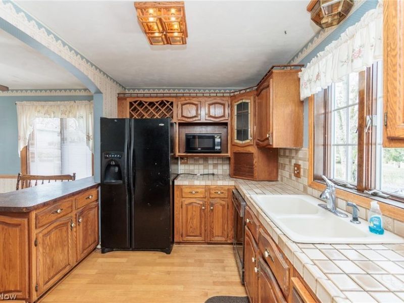 10136 Ridge Road , North Royalton, OH 44133 Photo 6