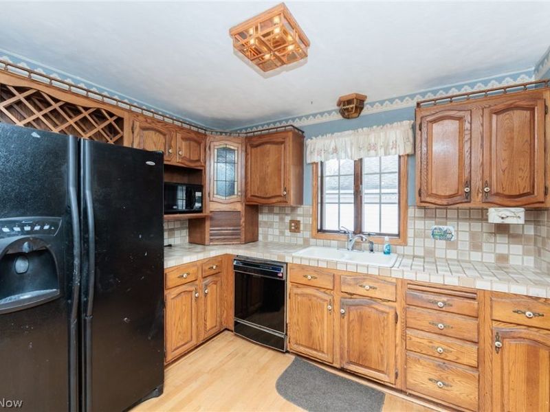 10136 Ridge Road , North Royalton, OH 44133 Photo 8