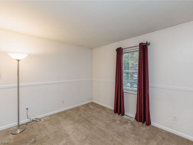 9546 Cyprus Lane , Olmsted Falls, OH 44138 Photo 22