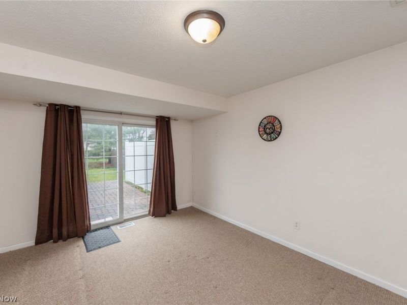 9546 Cyprus Lane , Olmsted Falls, OH 44138 Photo 29