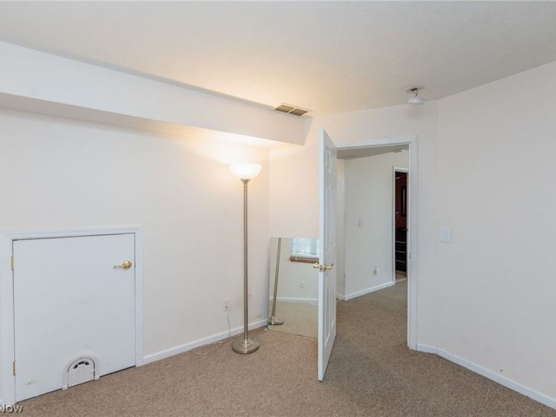 9546 Cyprus Lane , Olmsted Falls, OH 44138 Photo 33