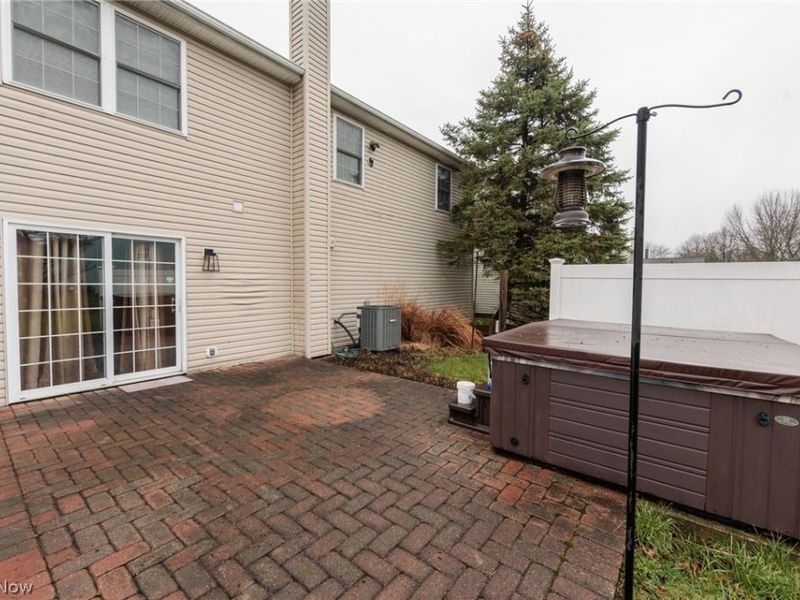 9546 Cyprus Lane , Olmsted Falls, OH 44138 Photo 38