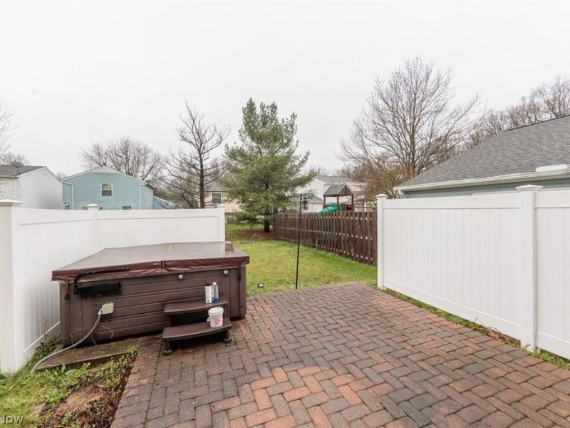 9546 Cyprus Lane , Olmsted Falls, OH 44138 Photo 40