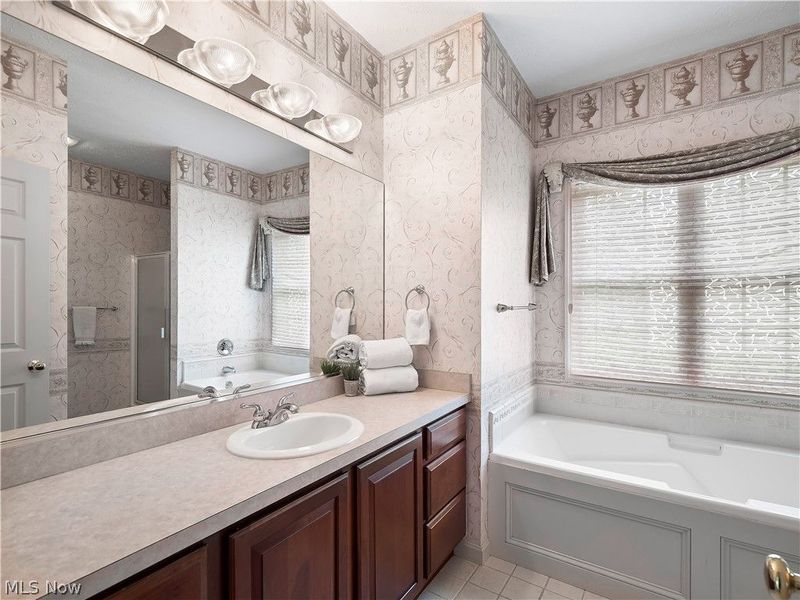 4272 Lake Harbour Way , Avon, OH 44011 Photo 21