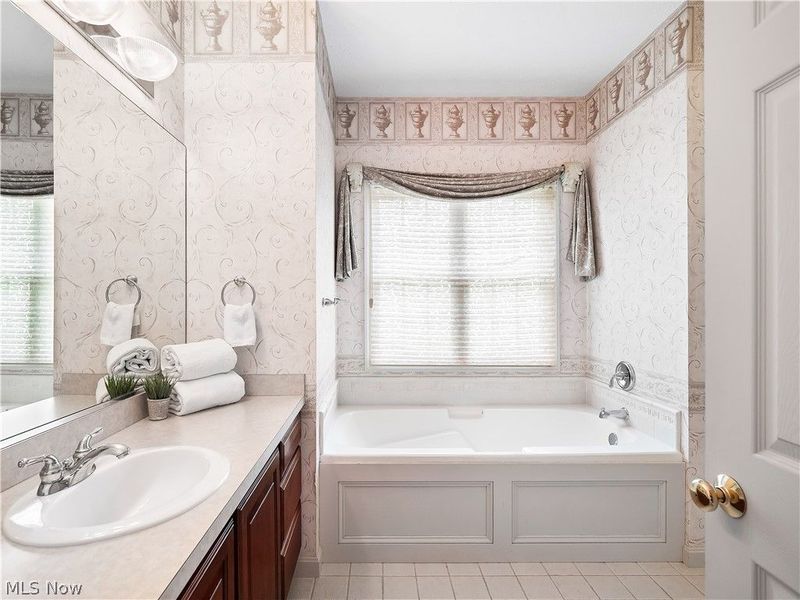 4272 Lake Harbour Way , Avon, OH 44011 Photo 22