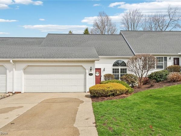 5413 Pebble Creek Lane , Painesville Twp, OH 44077