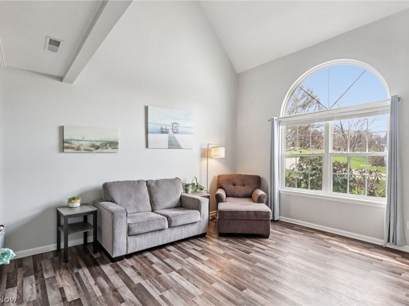 5413 Pebble Creek Lane , Painesville Township, OH 44077 Photo 4