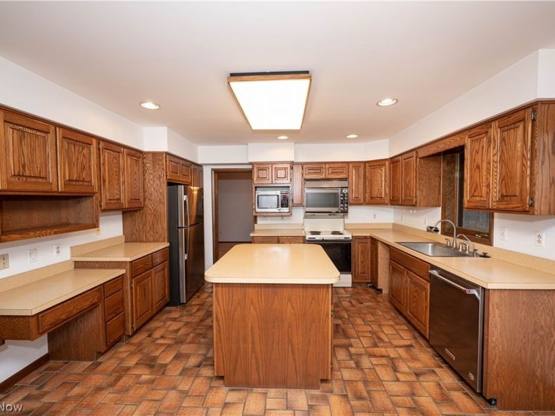 11765 Sherwood Trail, Chesterland, OH 44026 Photo 14