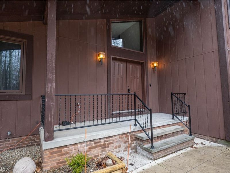 11765 Sherwood Trail, Chesterland, OH 44026 Photo 2