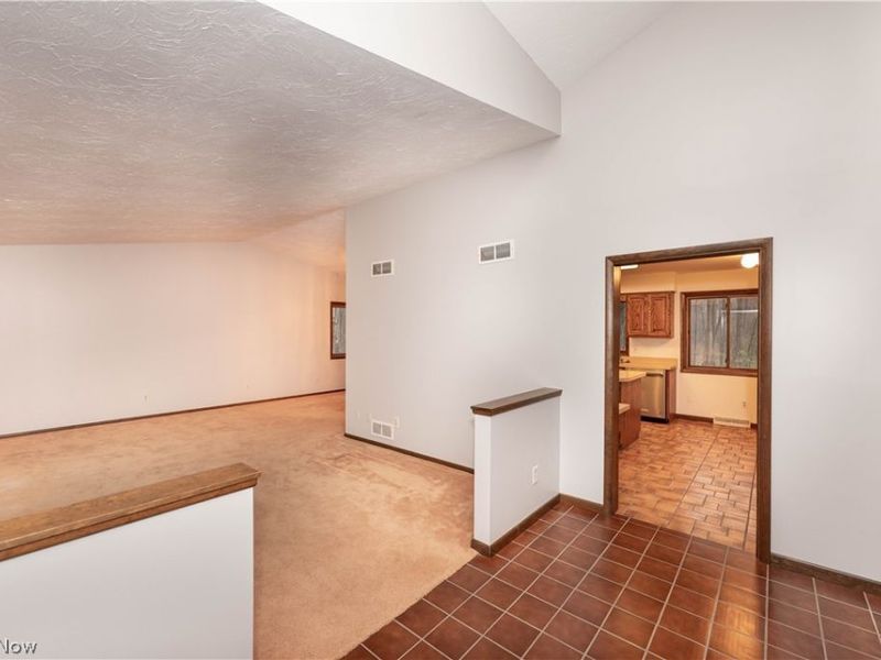 11765 Sherwood Trail, Chesterland, OH 44026 Photo 4