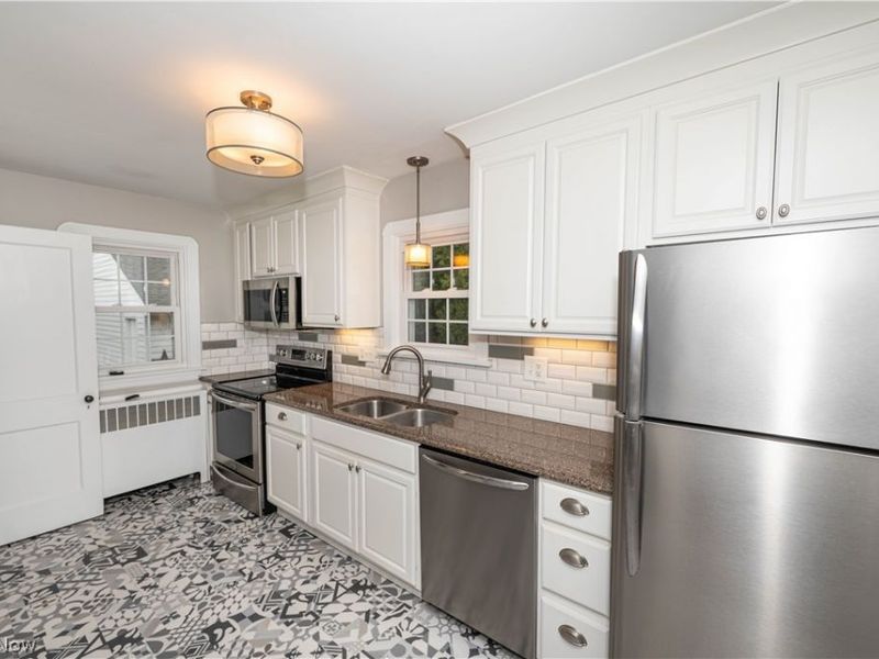 7498 Cadle Avenue , Mentor, OH 44060 Photo 8