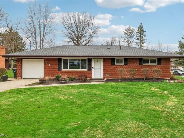 1413 Roseland Drive, Macedonia, OH 44056