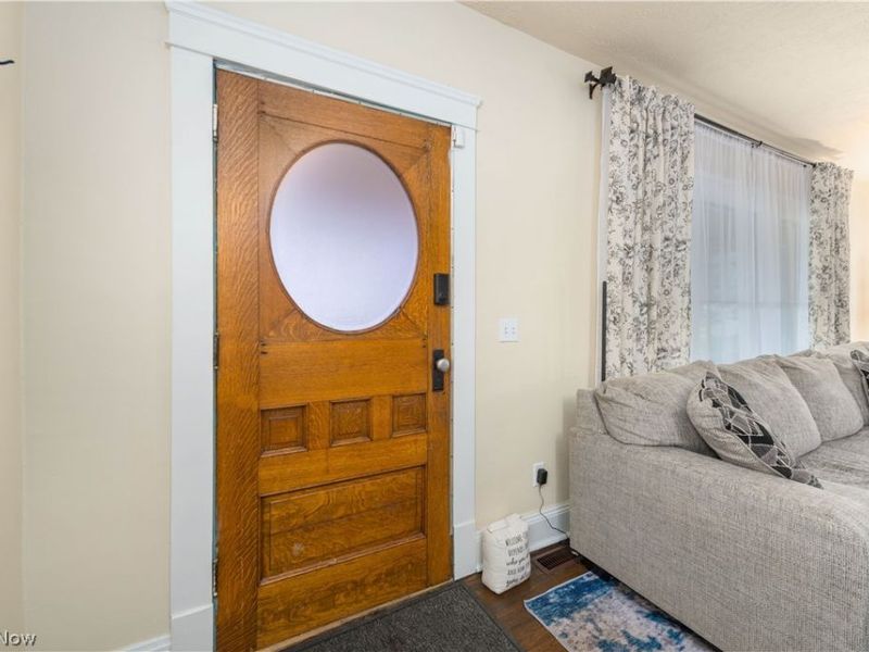 10606 Parkhurst Drive , Cleveland, OH 44111 Photo 16