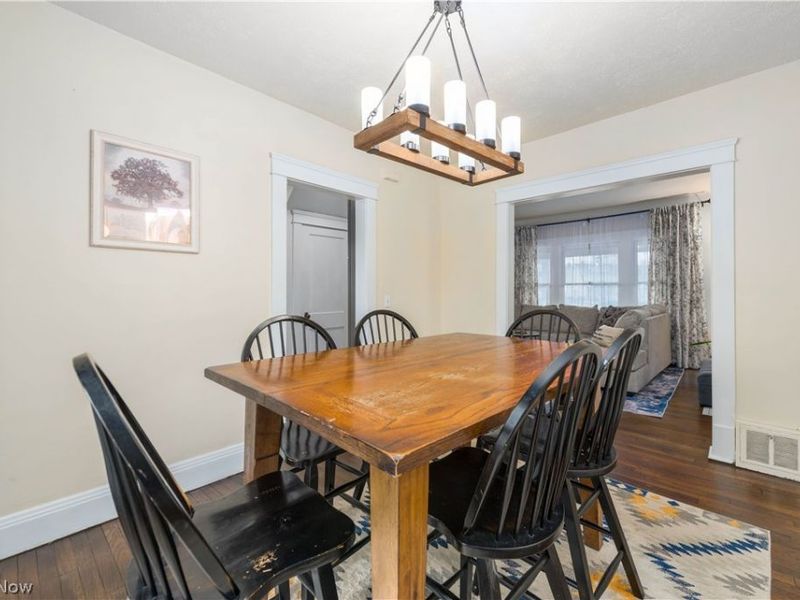 10606 Parkhurst Drive , Cleveland, OH 44111 Photo 9