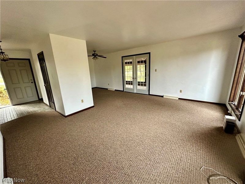 49167 S Park Circle, Calcutta, OH 43920 Photo 6