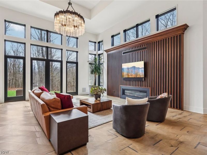 10716 Mulberry Road, Chardon, OH 44024 Photo 3