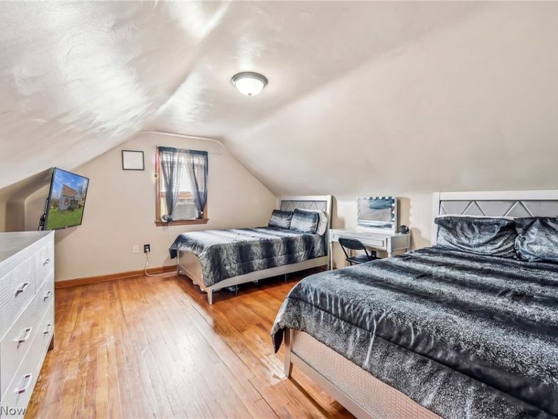 211 N Belle Vista Avenue, Youngstown, OH 44509 Photo 12