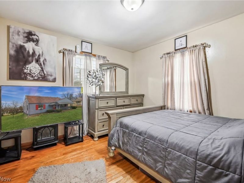 211 N Belle Vista Avenue, Youngstown, OH 44509 Photo 13