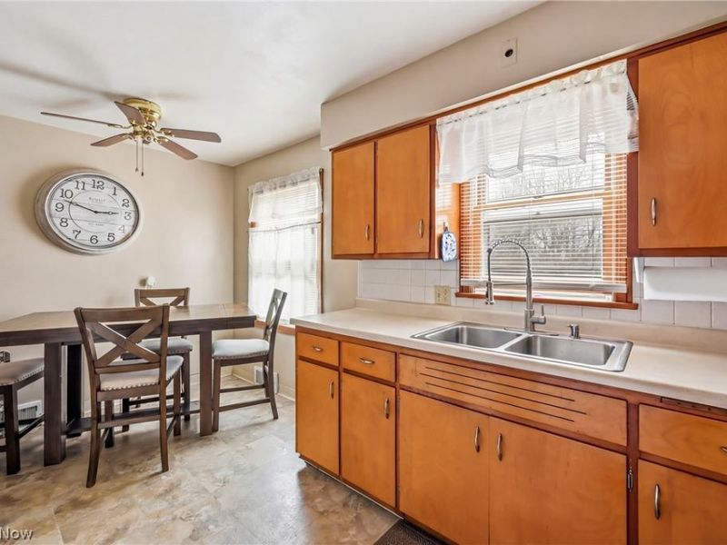 211 N Belle Vista Avenue, Youngstown, OH 44509 Photo 7