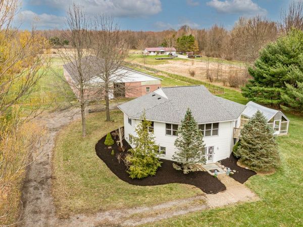 7639 Center Road, Valley City, OH 44280