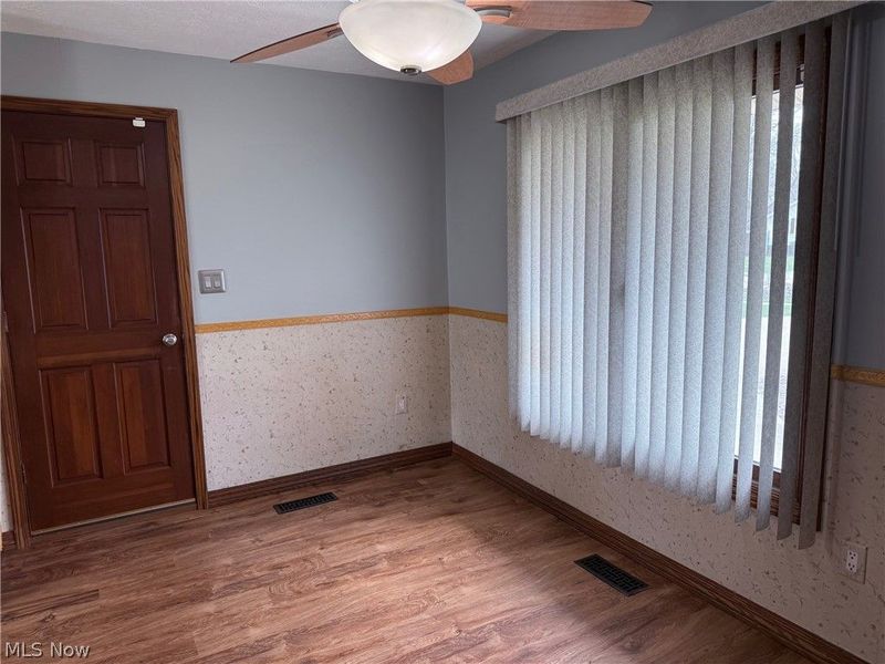 26530 Locust Drive, Olmsted Falls, OH 44138 Photo 10