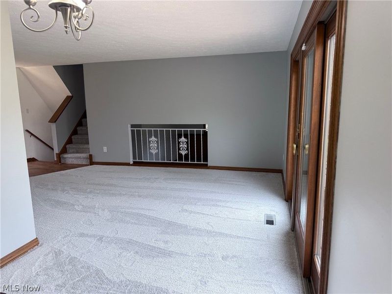 26530 Locust Drive, Olmsted Falls, OH 44138 Photo 5