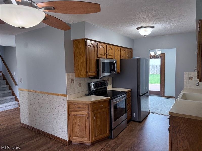 26530 Locust Drive, Olmsted Falls, OH 44138 Photo 9