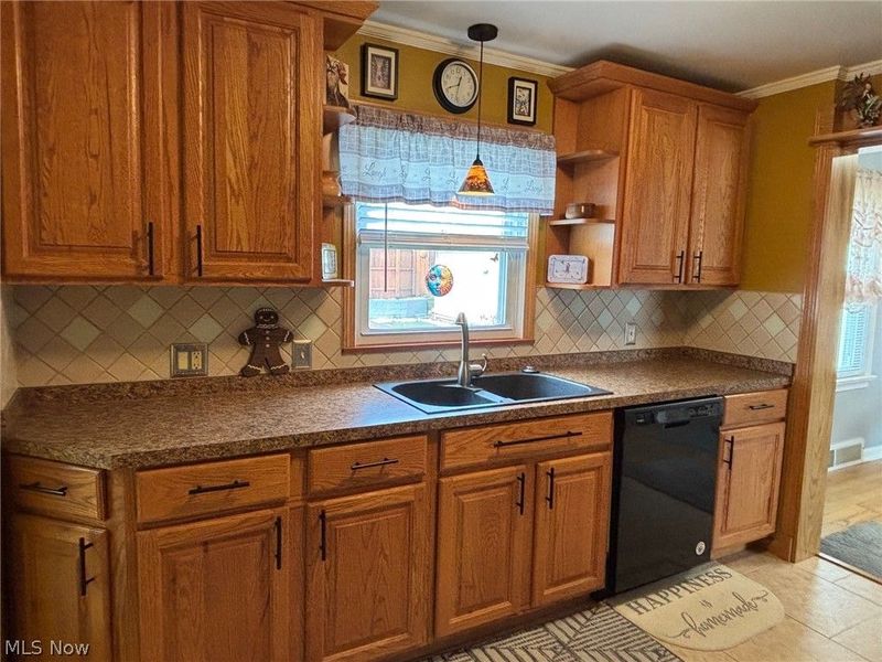 1282 Woodward Avenue, Akron, OH 44310 Photo 10