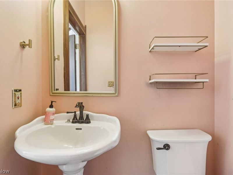 16807 Hilliard Road, Lakewood, OH 44107 Photo 14